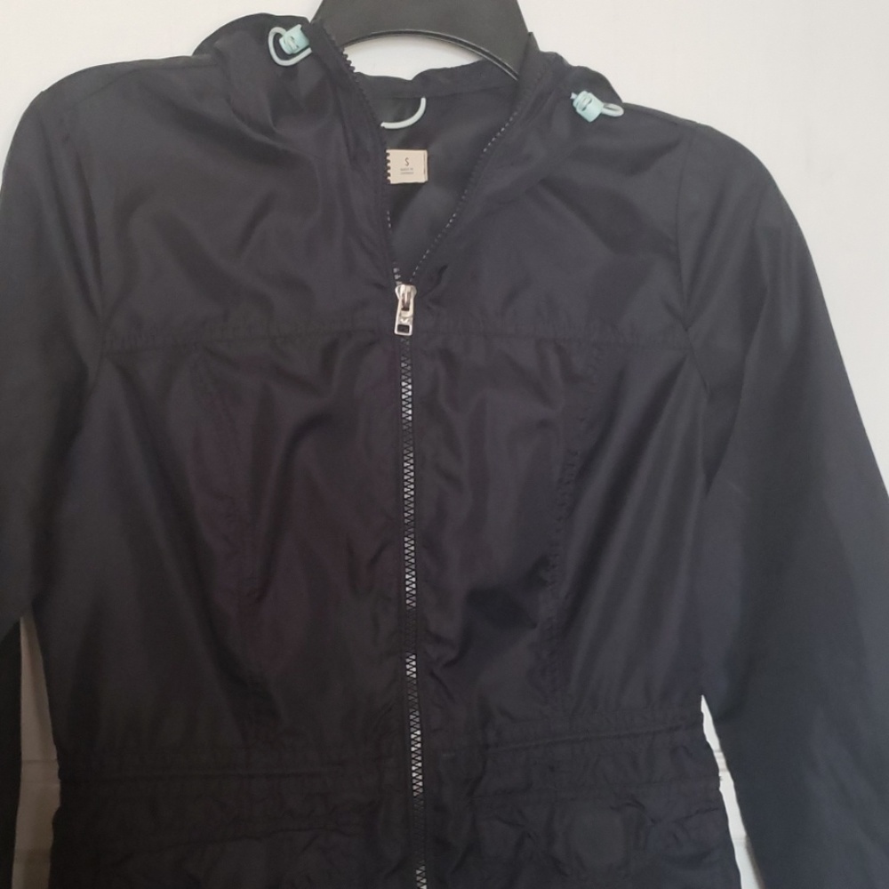 Hollister Co. Lightweight Hooded Rain Jacket